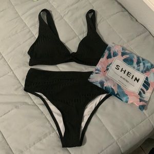 Black ribbed bikini set